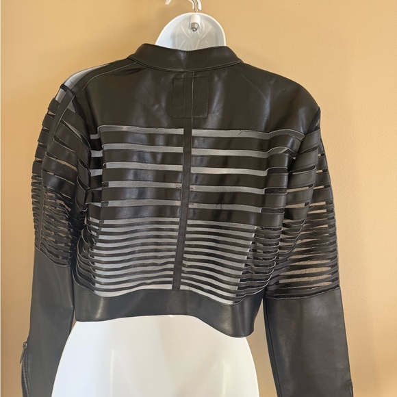 Black Cropped Leather Jacket - Picture 10 of 11